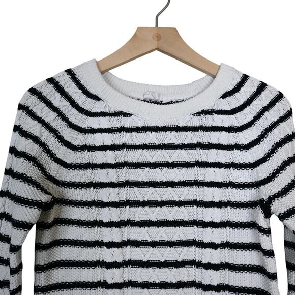 GAP Womens XS Cable Knit Crew Neck Striped Sweater - Picture 4 of 11